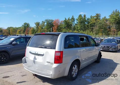 2009 Dodge Grand Caravan Sxt из США, поврежденный, VIN 2D8HN54169R680365